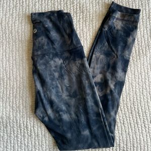 Tie dye lulu lemon leggings 25’